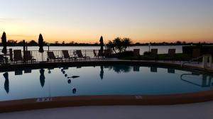https://bt-photos.global.ssl.fastly.net/beaches/1280_boomver_1_B26080737-2.jpg