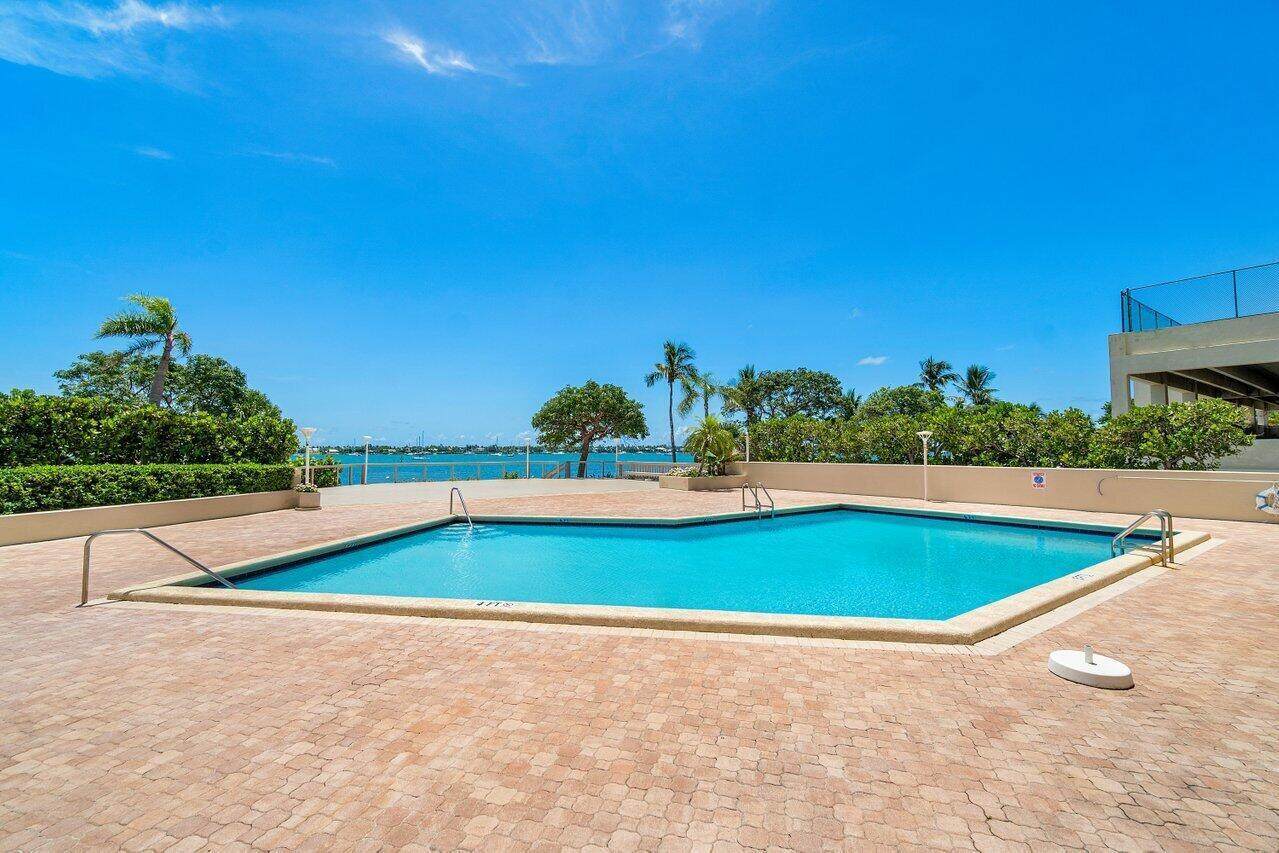 5600 Flagler Drive - Photo 1