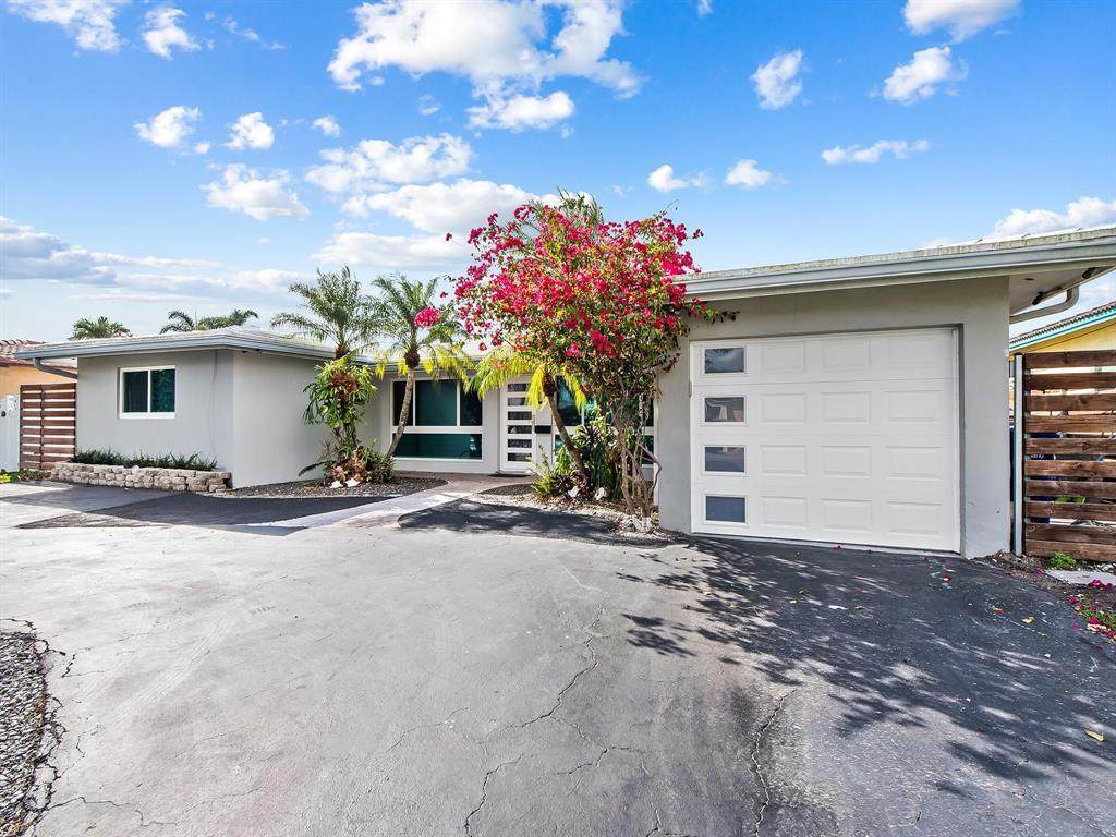 300 10TH Street - Photo 1
