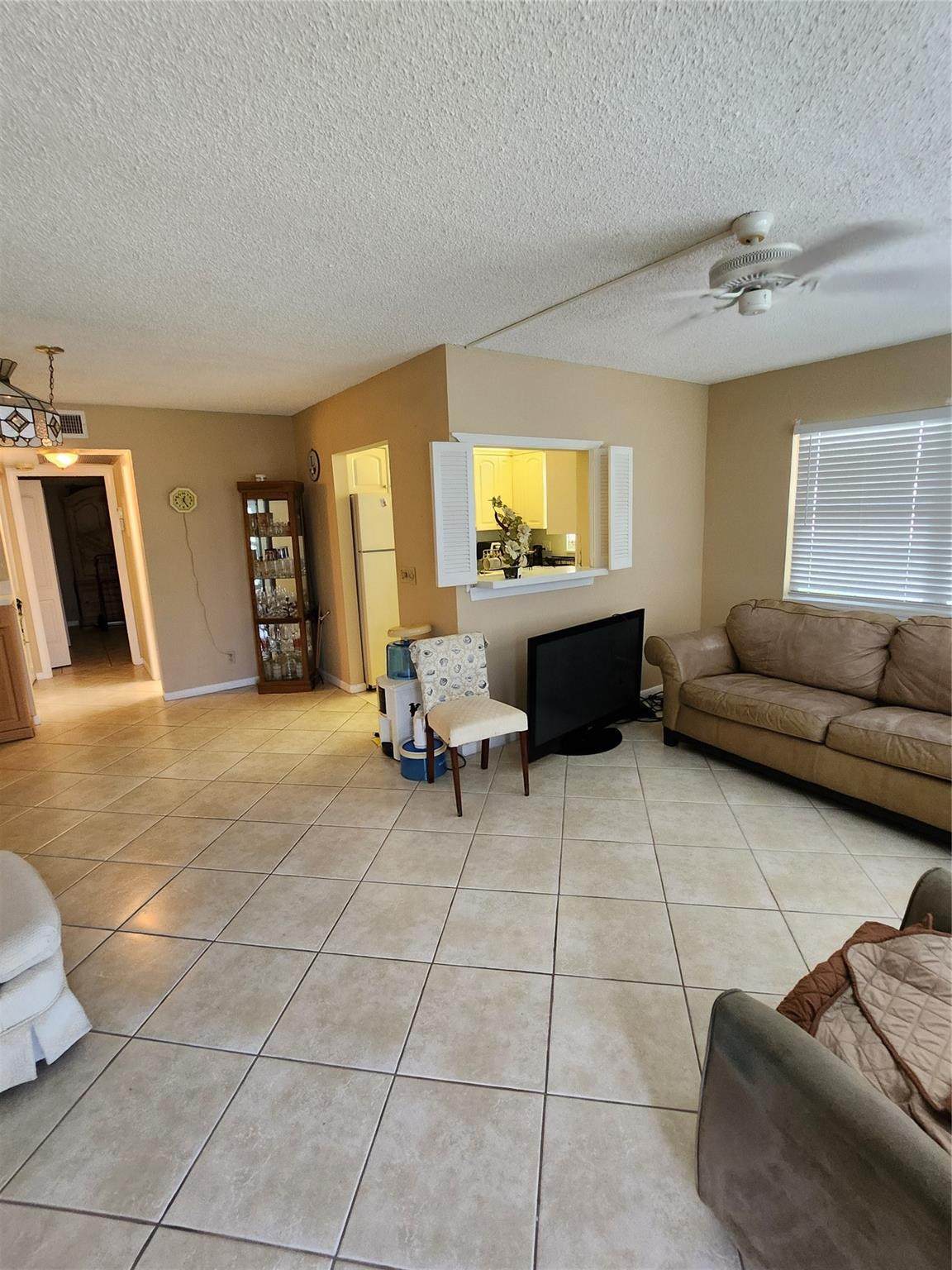 104 Westbury - Photo 1