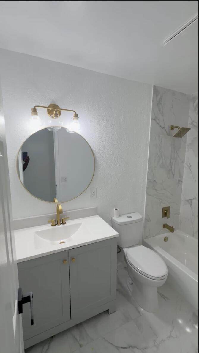 2620 7TH Terrace - Photo 1