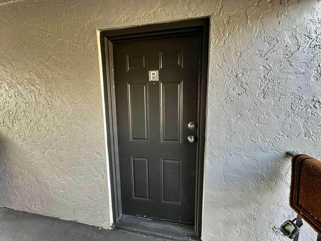 1201 Lake Victoria Drive - Photo 1