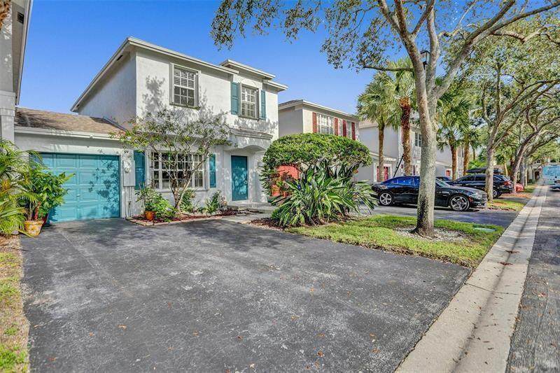 6003 Harbor Isle Way - Photo 1