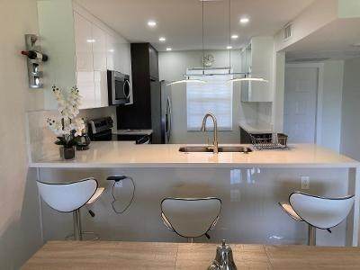 565 Oaks Lane - Photo 1