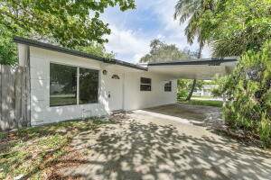 747 1st Terrace - Photo 1