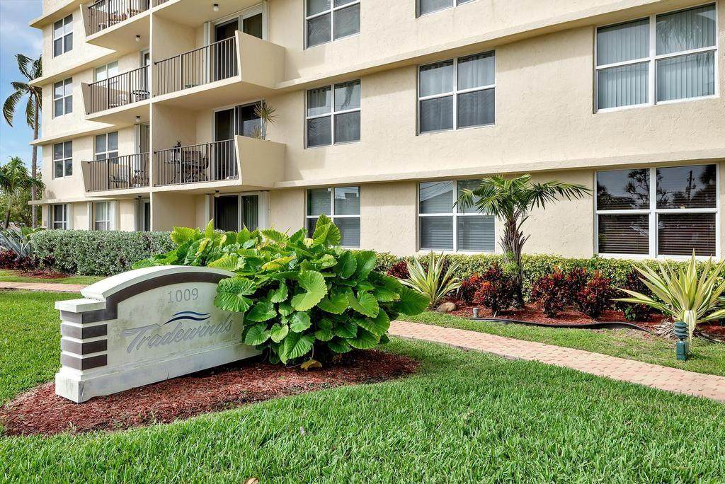 1009 Ocean Blvd - Photo 1