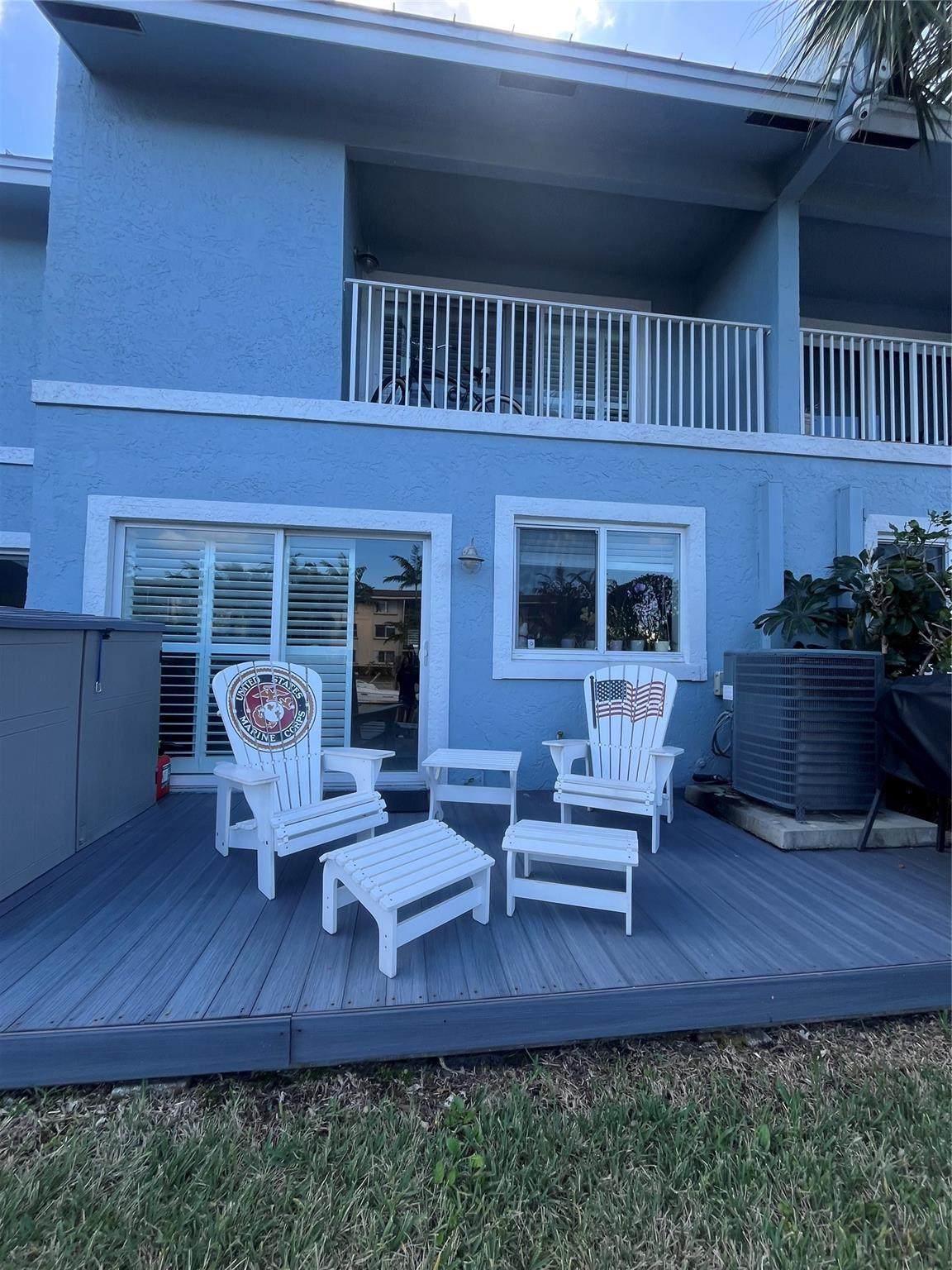 2113 44th St - Photo 1