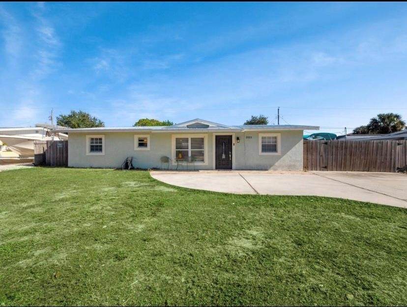 2831 Savannah Rd - Photo 1