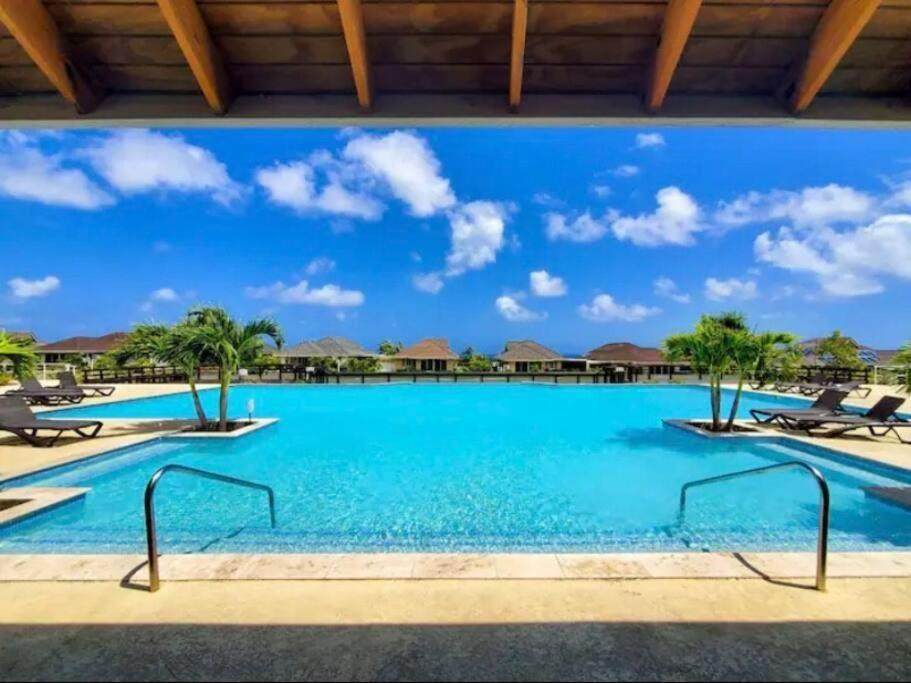 https://bt-photos.global.ssl.fastly.net/beaches/orig_boomver_1_F10484031-2.jpg
