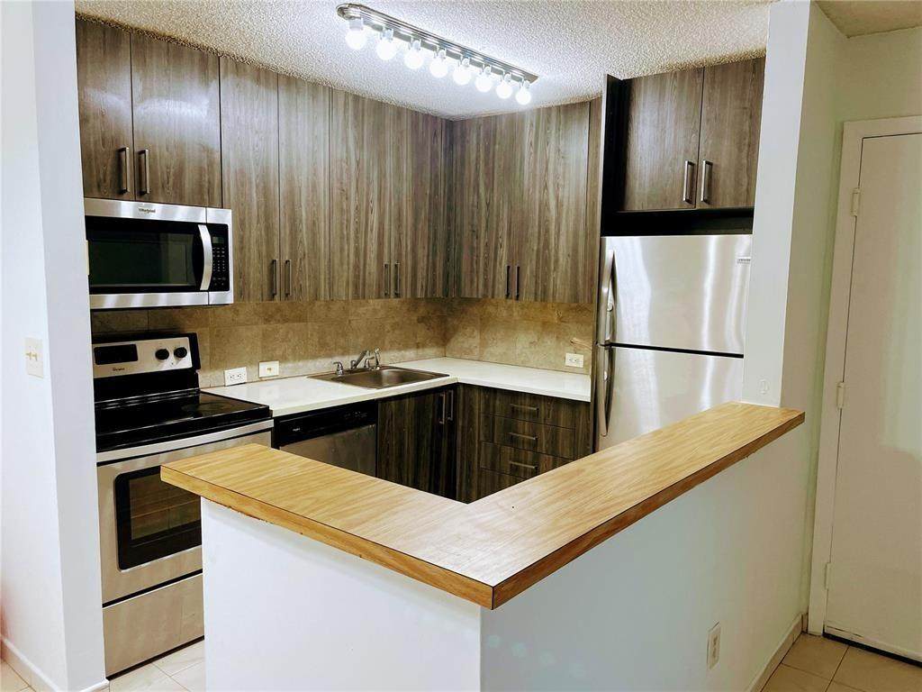 771 199th St - Photo 1