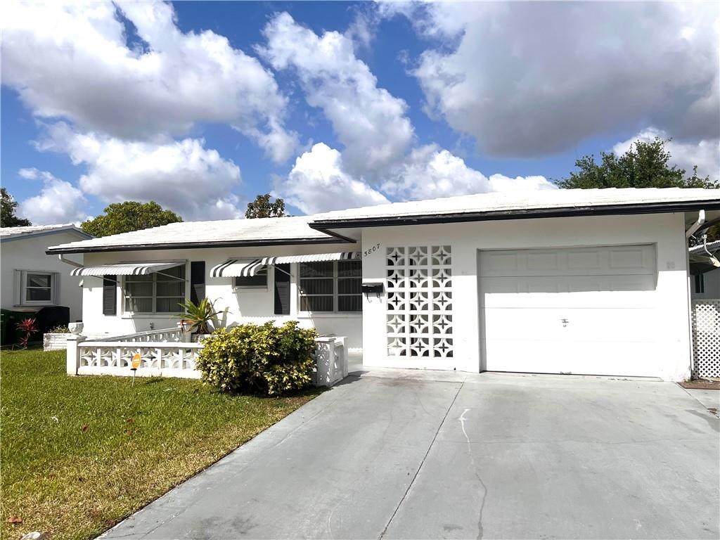 5807 82nd Ave - Photo 1