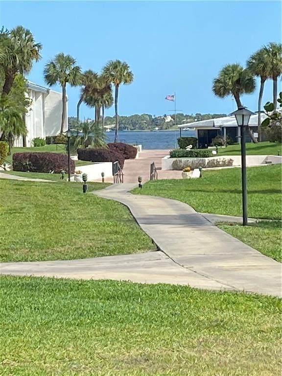 175 Saint Lucie Blvd - Photo 1