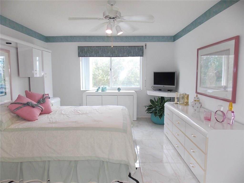 7464 Trent Dr - Photo 1
