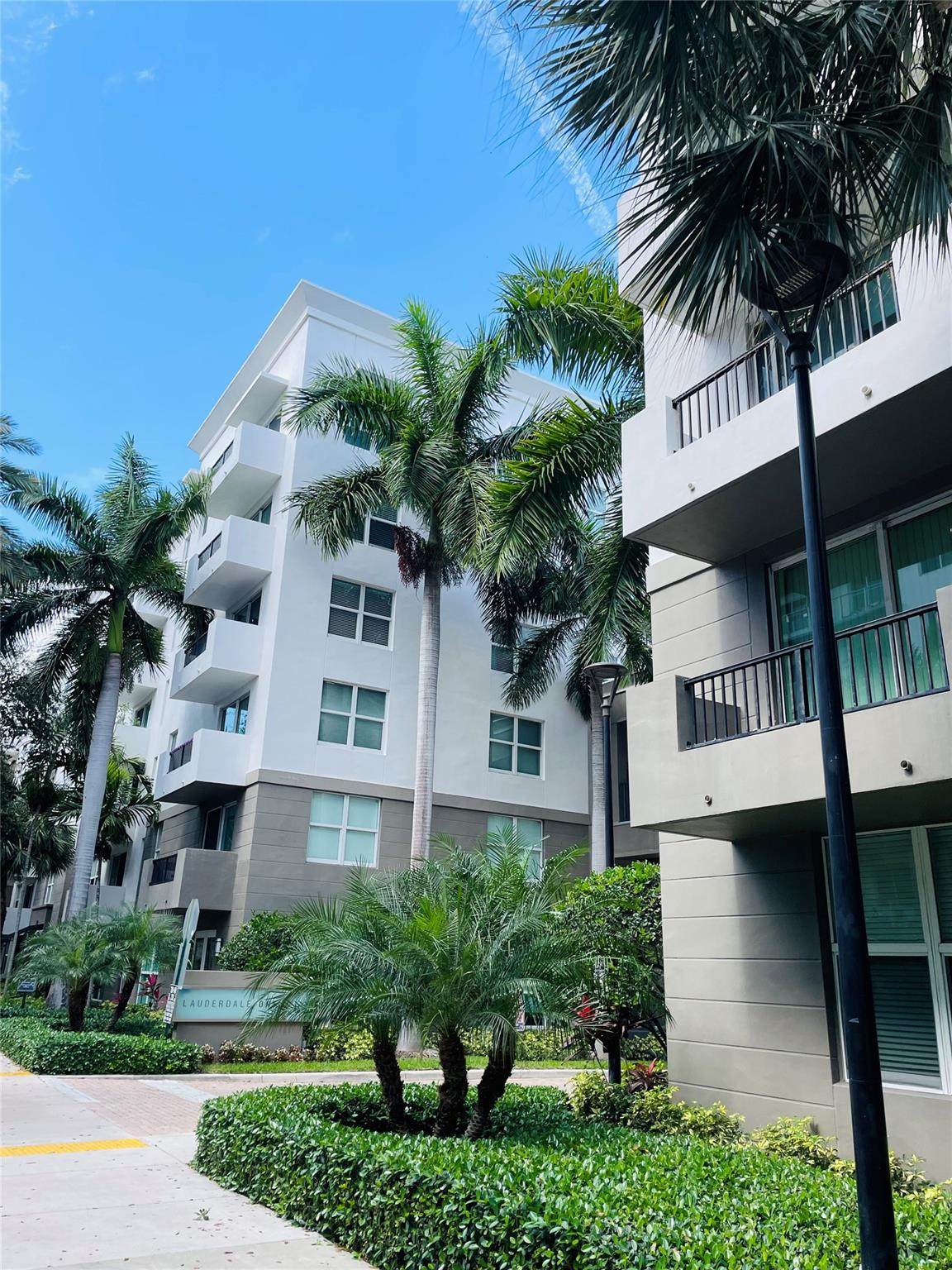 2401 65TH ST - Photo 1