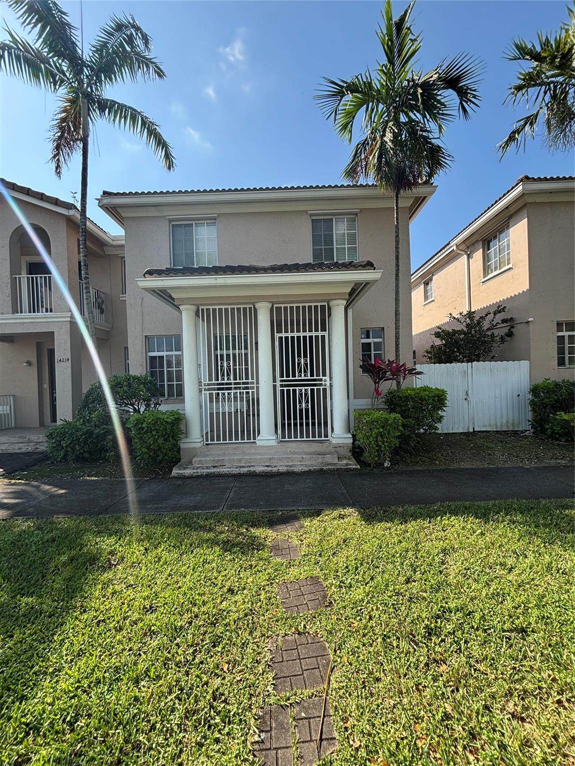14218 272nd St - Photo 1