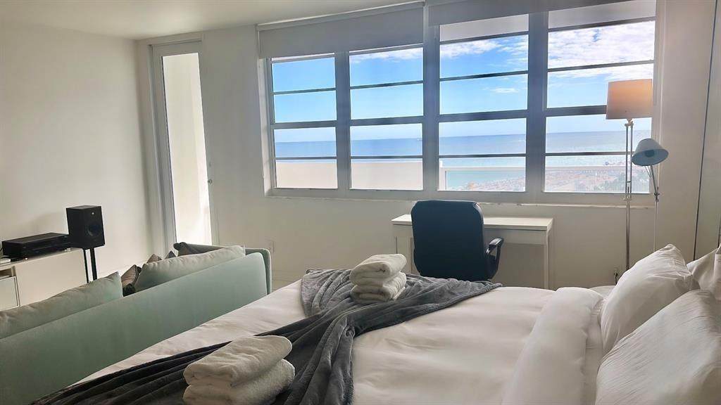 100 Lincoln Rd - Photo 1