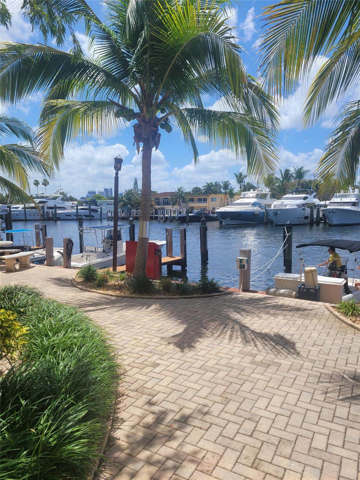 https://bt-photos.global.ssl.fastly.net/beaches/orig_boomver_1_F10500915-2.jpg