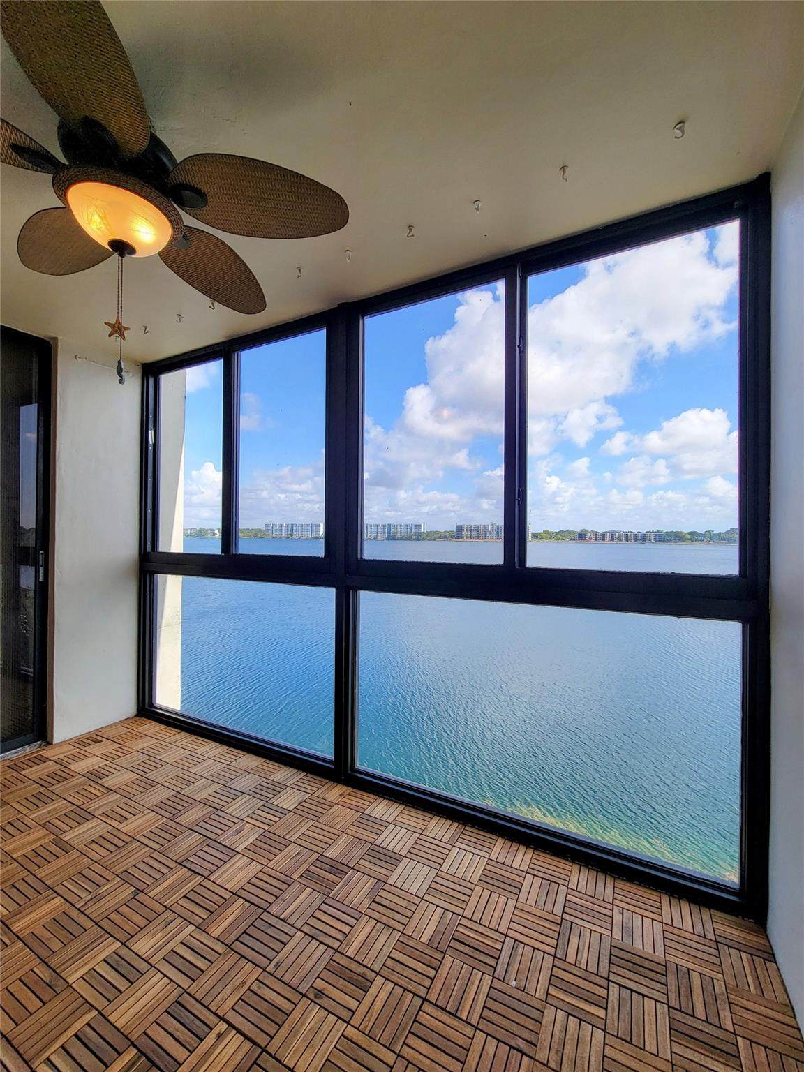 114 Lake Emerald Dr - Photo 1