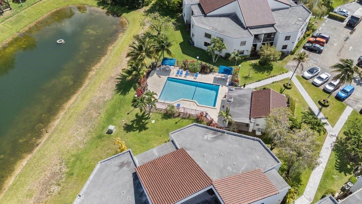 9433 Fontainebleau Blvd - Photo 1