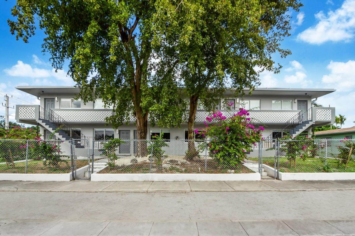1001 80 ST - Photo 1