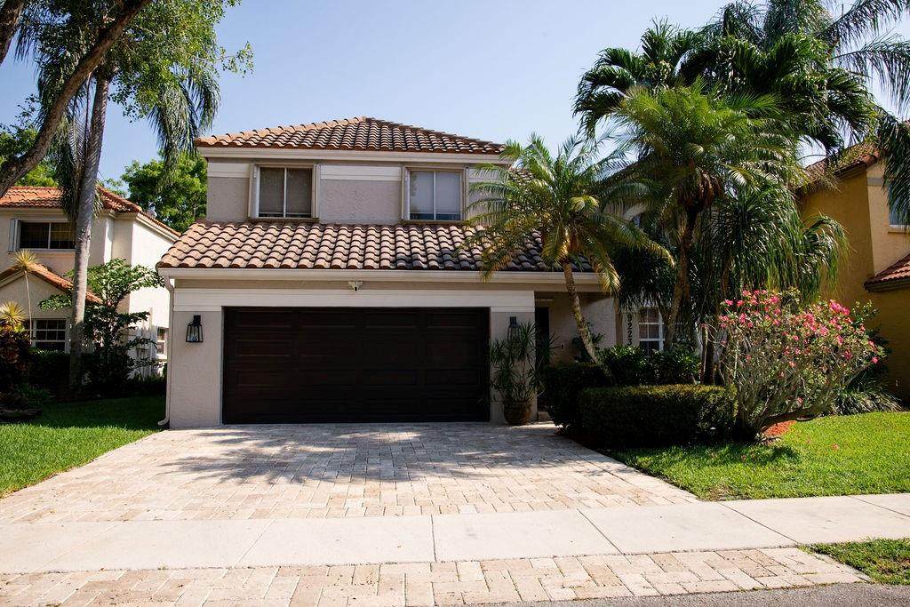 9223 Greenbrier Ct - Photo 1
