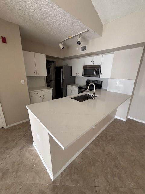 2620 University Dr - Photo 1