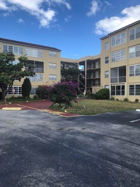 2801 Somerset Dr - Photo 1