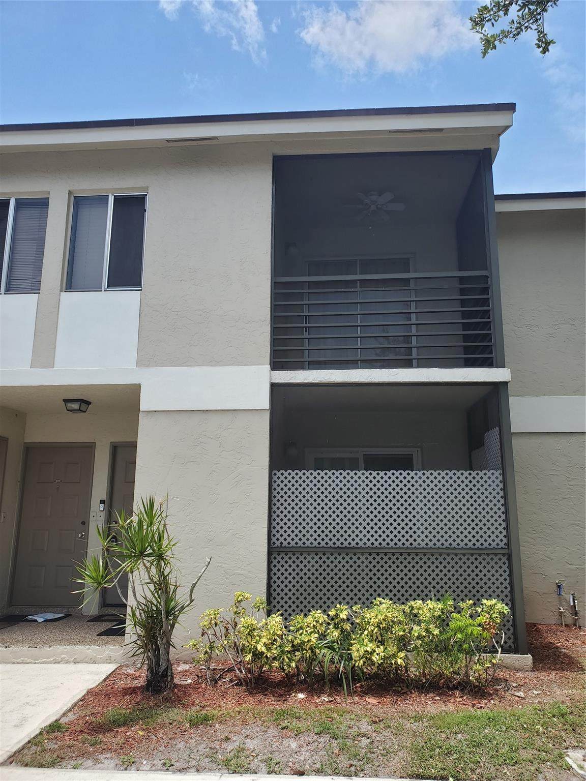 306 Gardens Dr - Photo 1