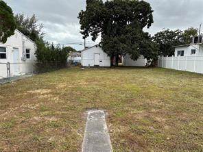 2236 Taft St - Photo 1