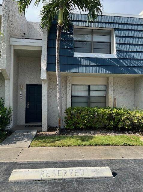 2609 40th Ave - Photo 1