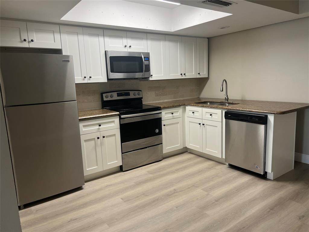 420 13th Dr - Photo 1