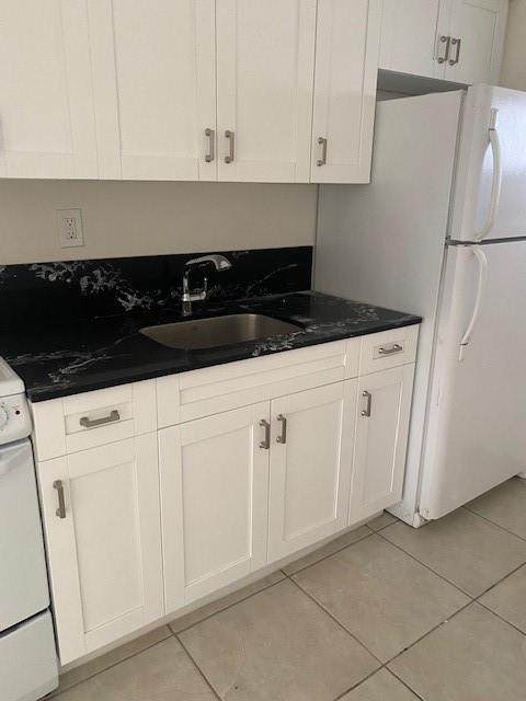 6032 Pierce St - Photo 1