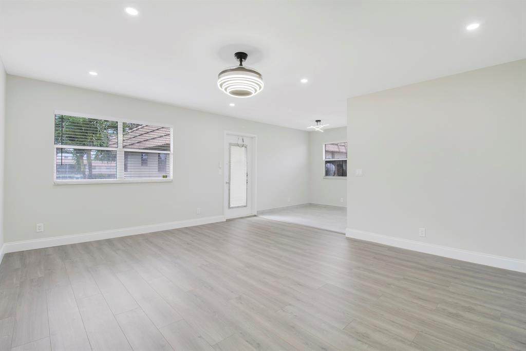 268 Saxony F - Photo 1