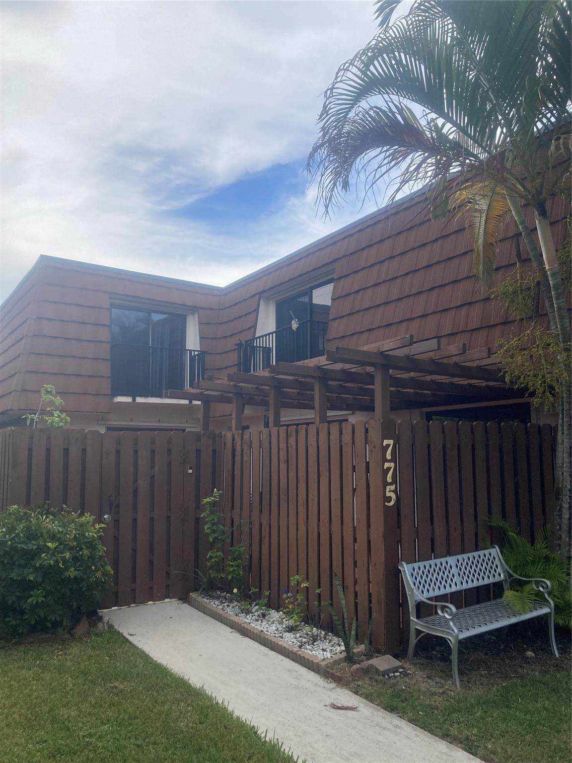 775 120th Way - Photo 1