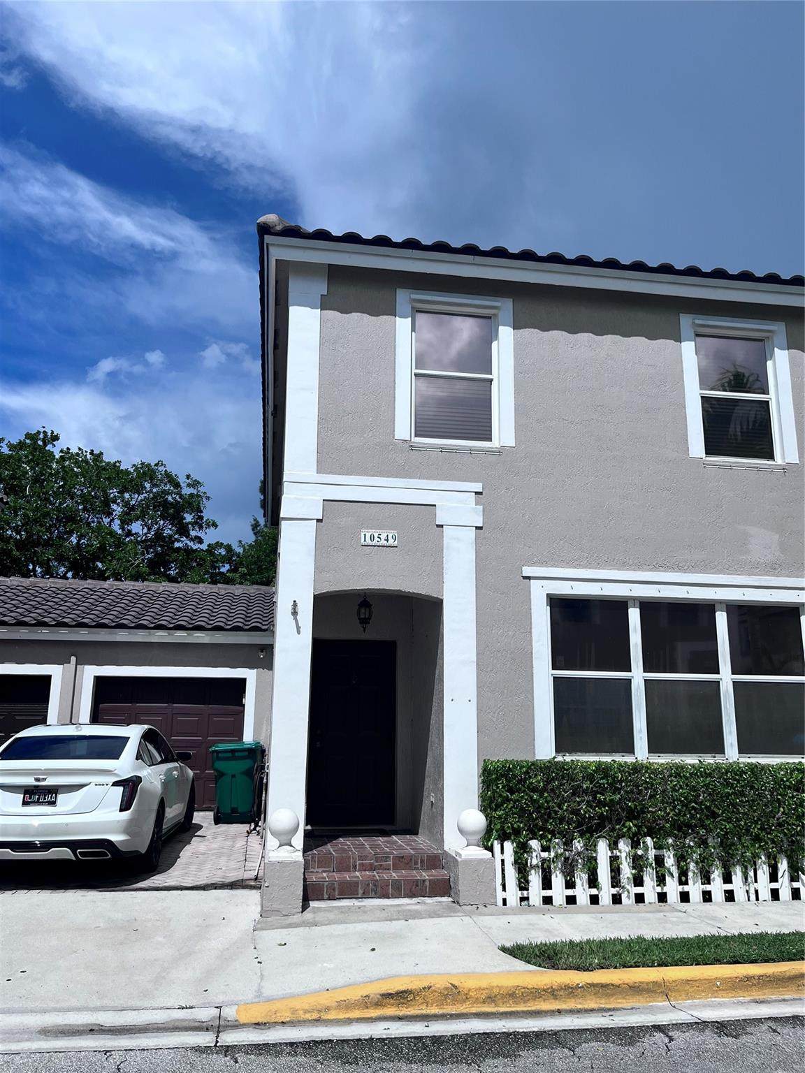 10549 57th Ct - Photo 1