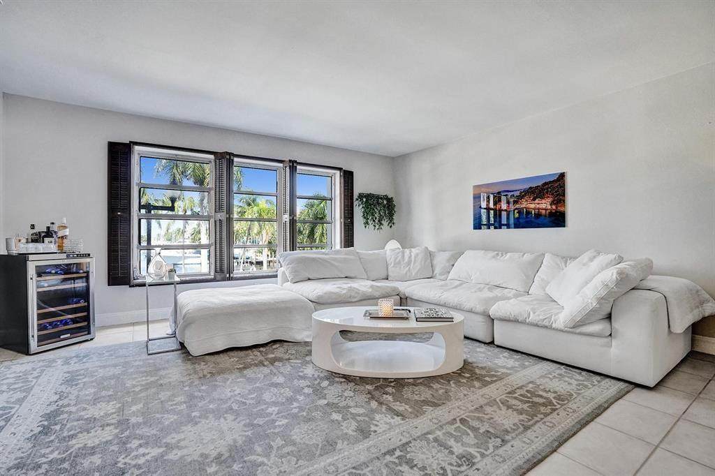 1770 Las Olas Boulevard - Photo 1