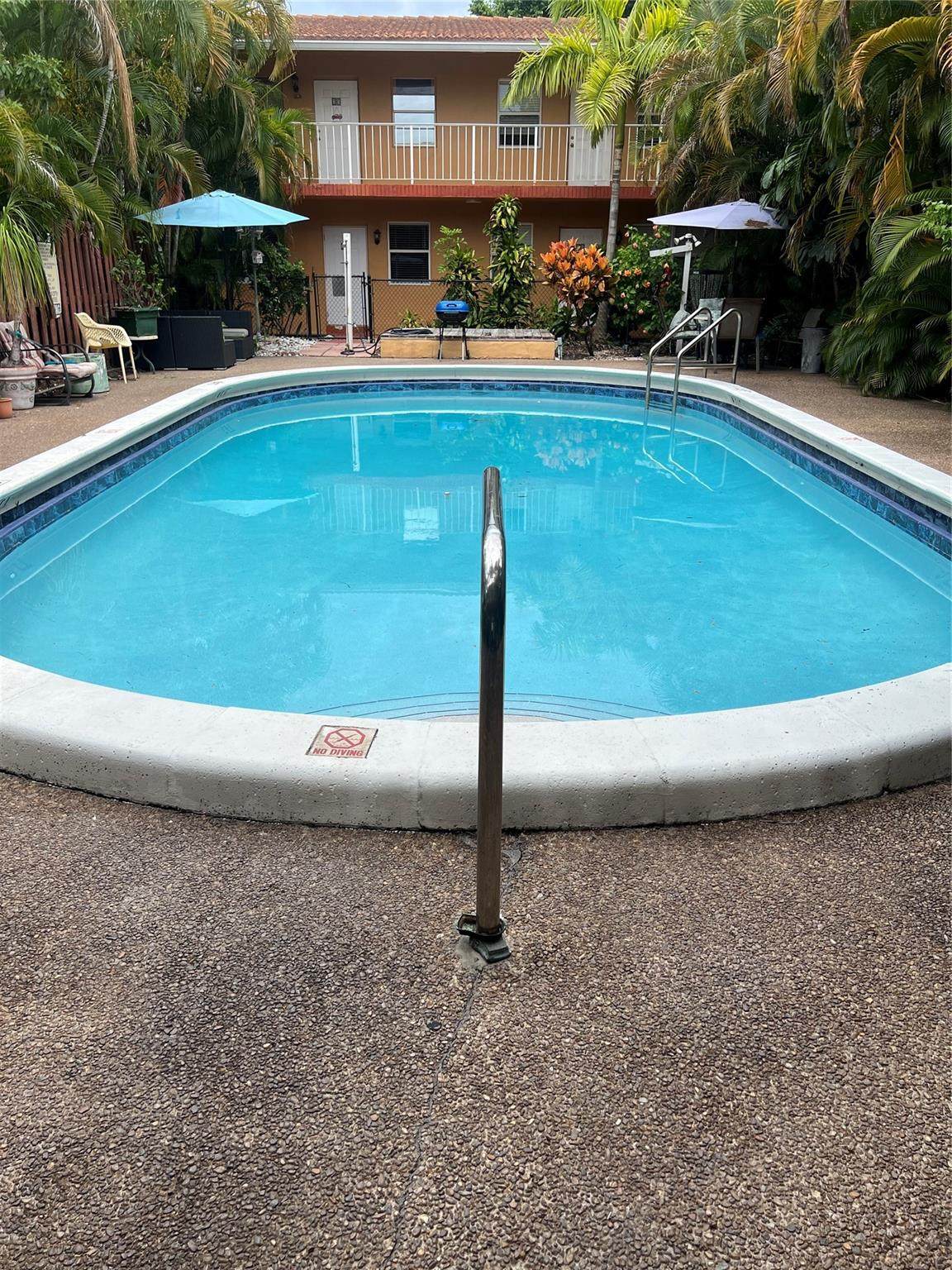 2016 17th Ct - Photo 1