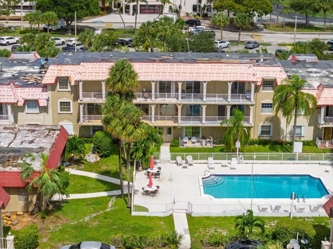 495 8TH ST - Photo 1