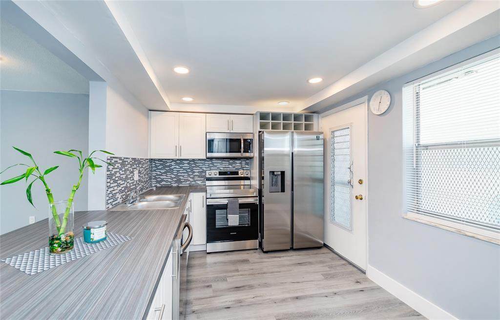 1101 191st - Photo 1