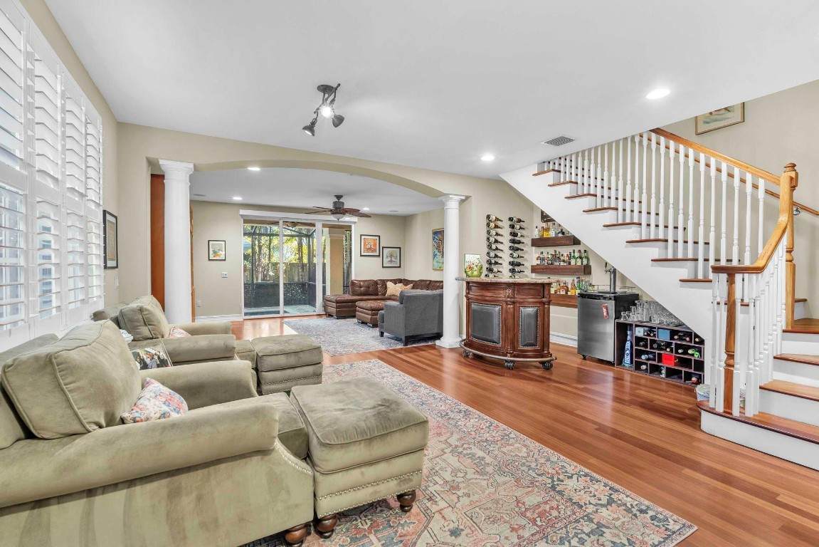 806 16th Avenue - Photo 1