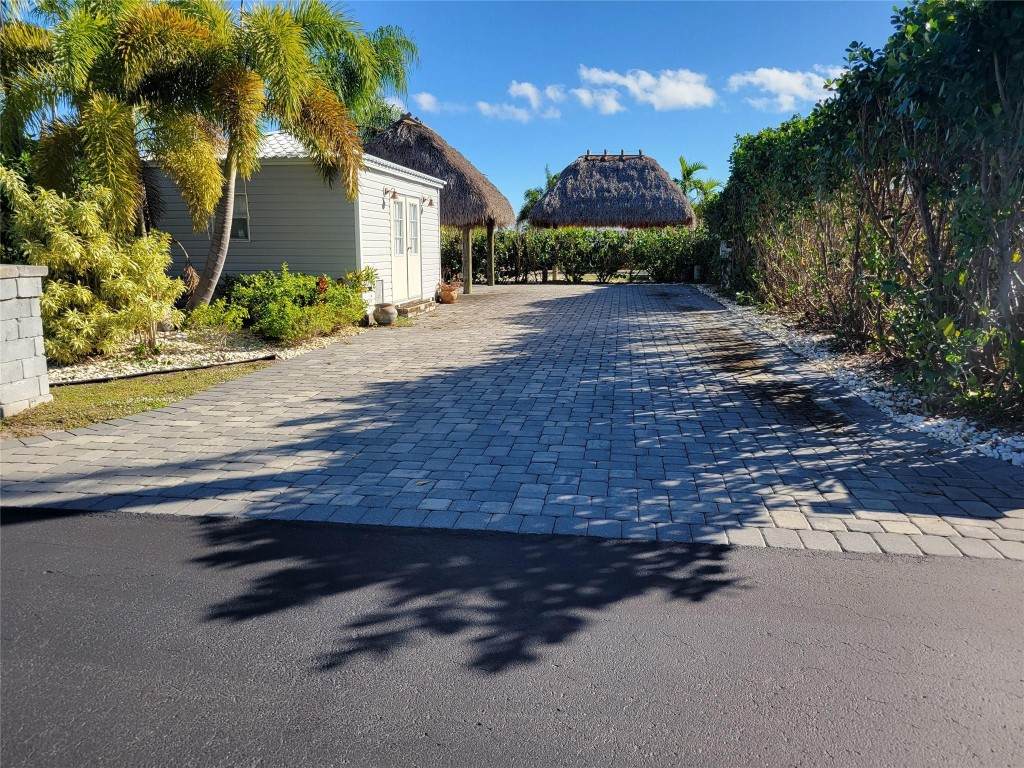 3528 7th Manor - Photo 1