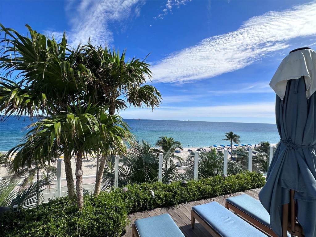 https://bt-photos.global.ssl.fastly.net/beaches/orig_boomver_1_F10544550-2.jpg
