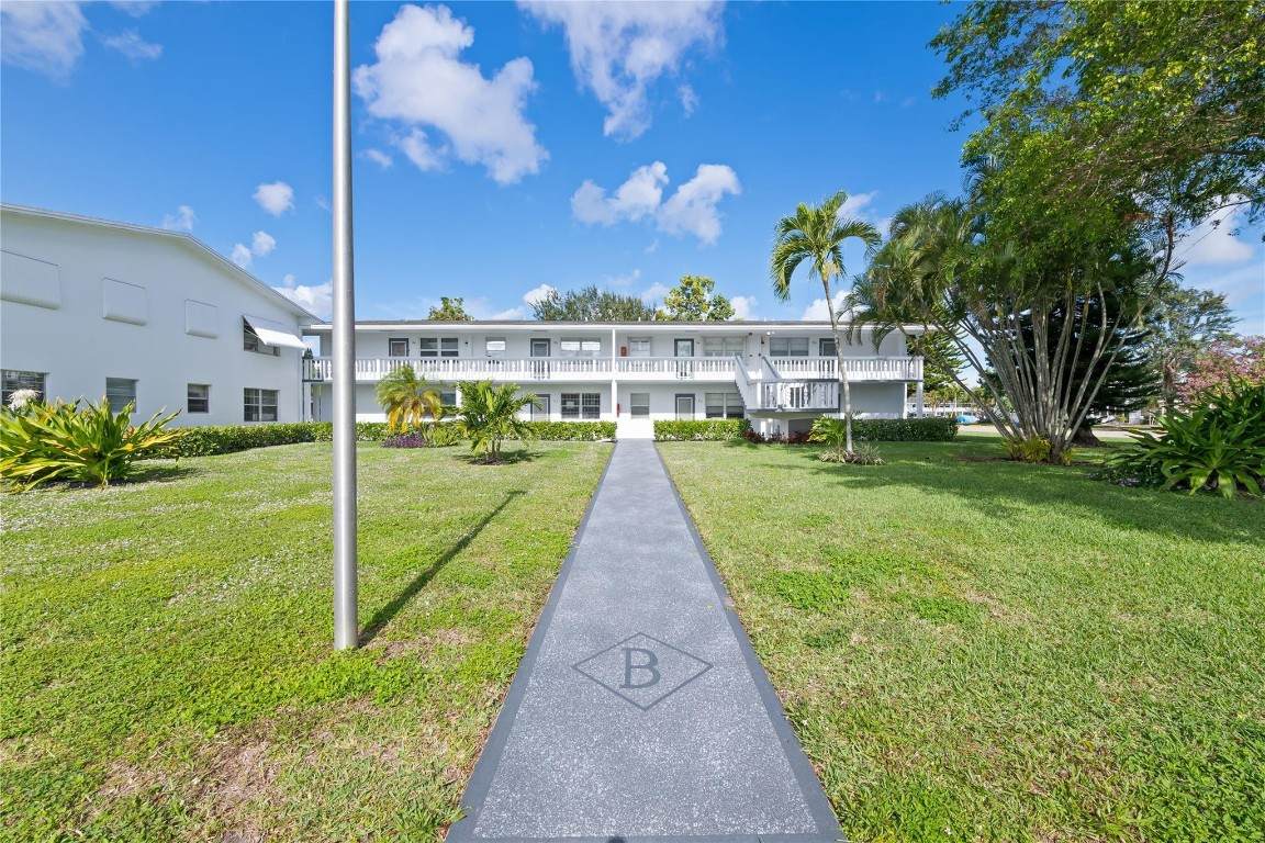 39 Prescott B - Photo 1