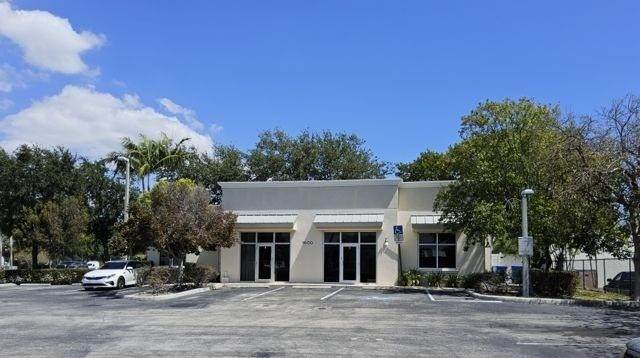 1600 Federal Highway - Photo 1