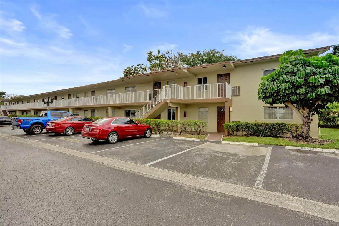 651 80th Terrace - Photo 1