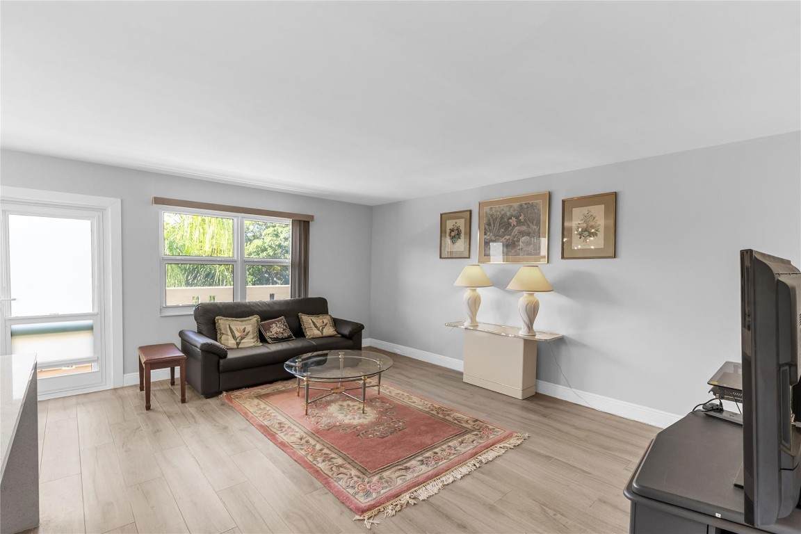 3064 Ventnor P - Photo 1