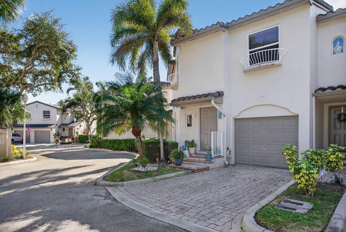 1900 Oceanwalk Lane - Photo 1