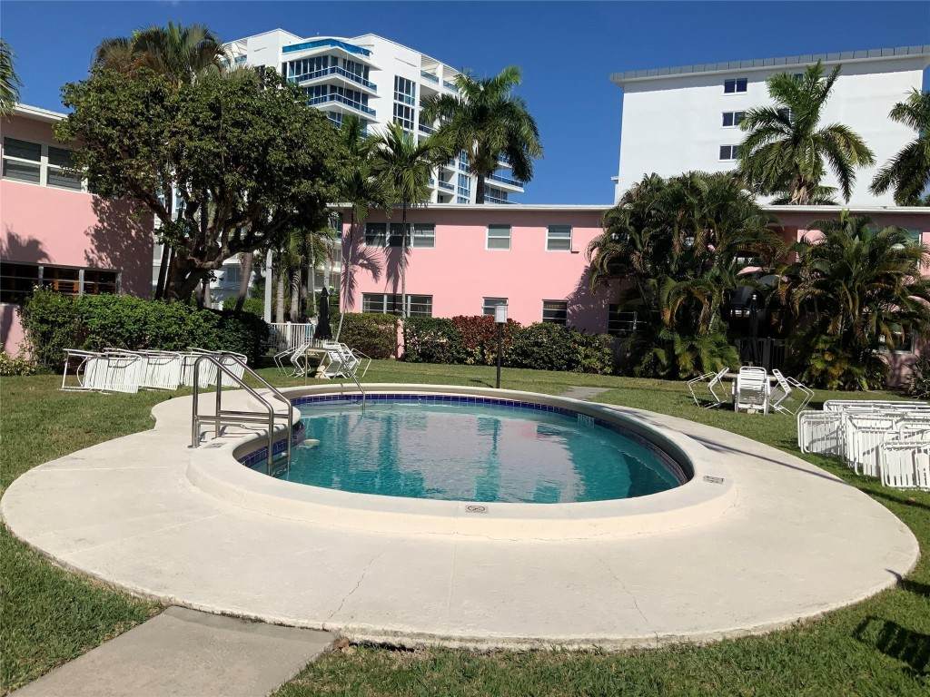 700 Bayshore Drive - Photo 1