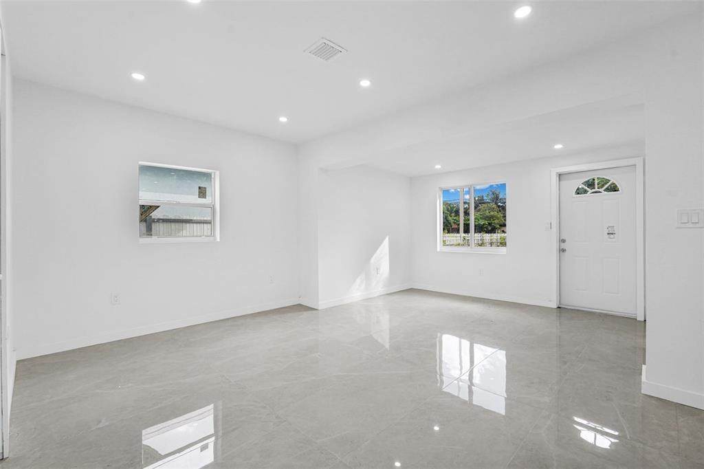 11406 17th - Photo 1