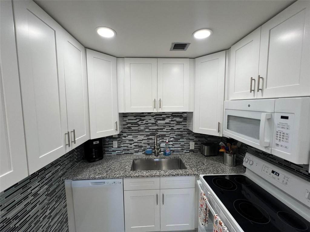 62 Farnham C - Photo 1